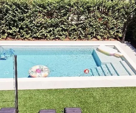 With Swimming Pool - 24680 Umag